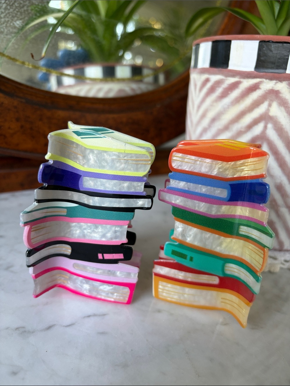 Two Stack of Books Hair Clips Colorful Iridescent - Picture 4 of 4